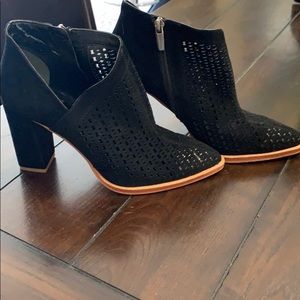 Vince Camuto Leather booties
